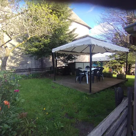 Familial La Montagne Des Vaches Saint-Antoine (Cantal)